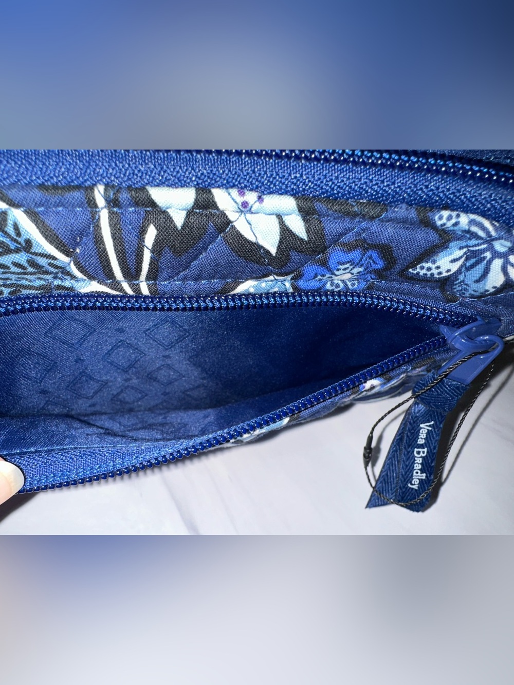Vera Bradley Navy Floral Turn Lock wallet - NWOT - Picture 7 of 7